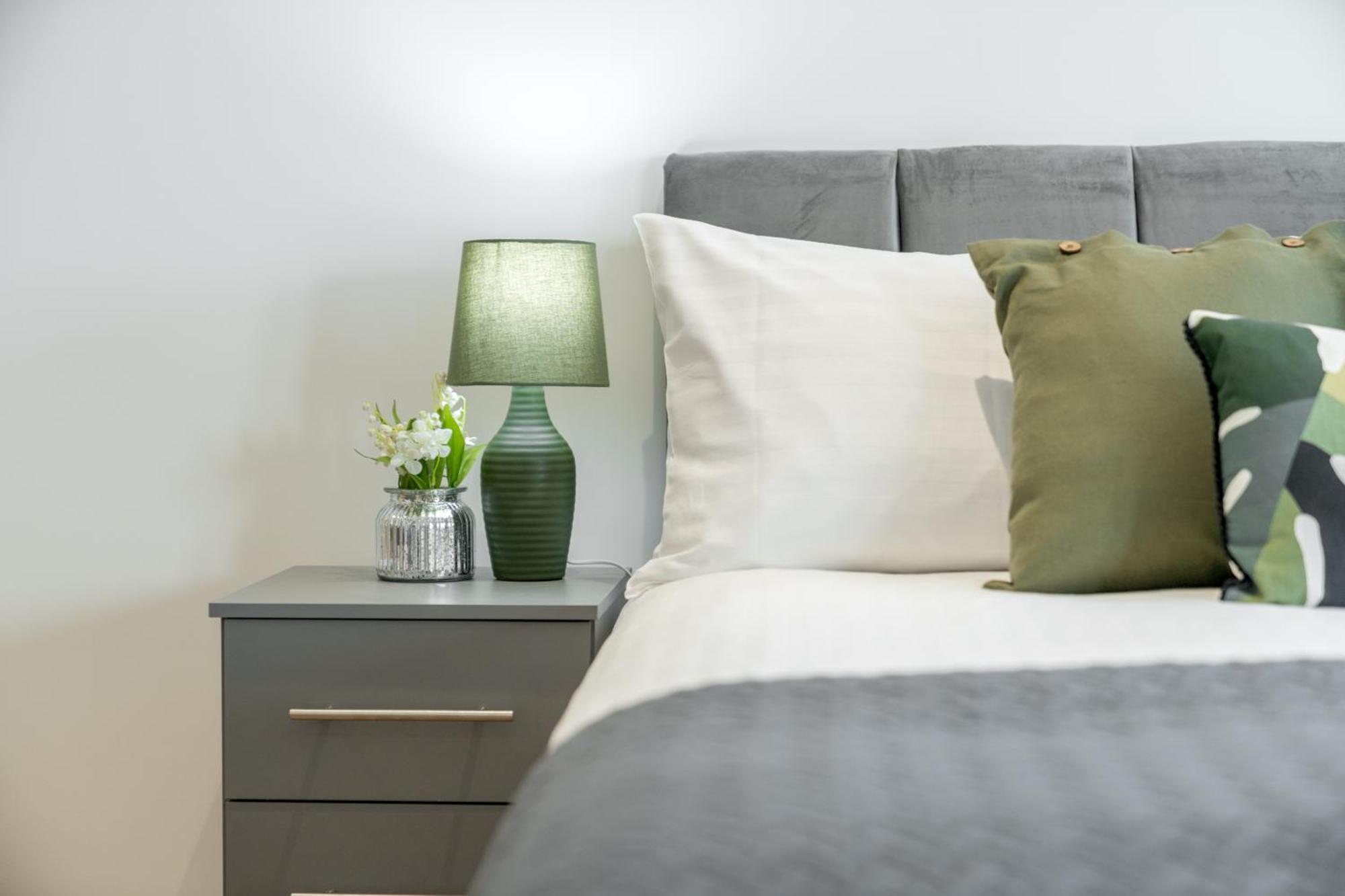 Skyvillion - London River Thames Top Floor Apartments By Woolwich Ferry, Mins To London Excel, O2 Arena , London City Airport With Parking Exteriér fotografie
