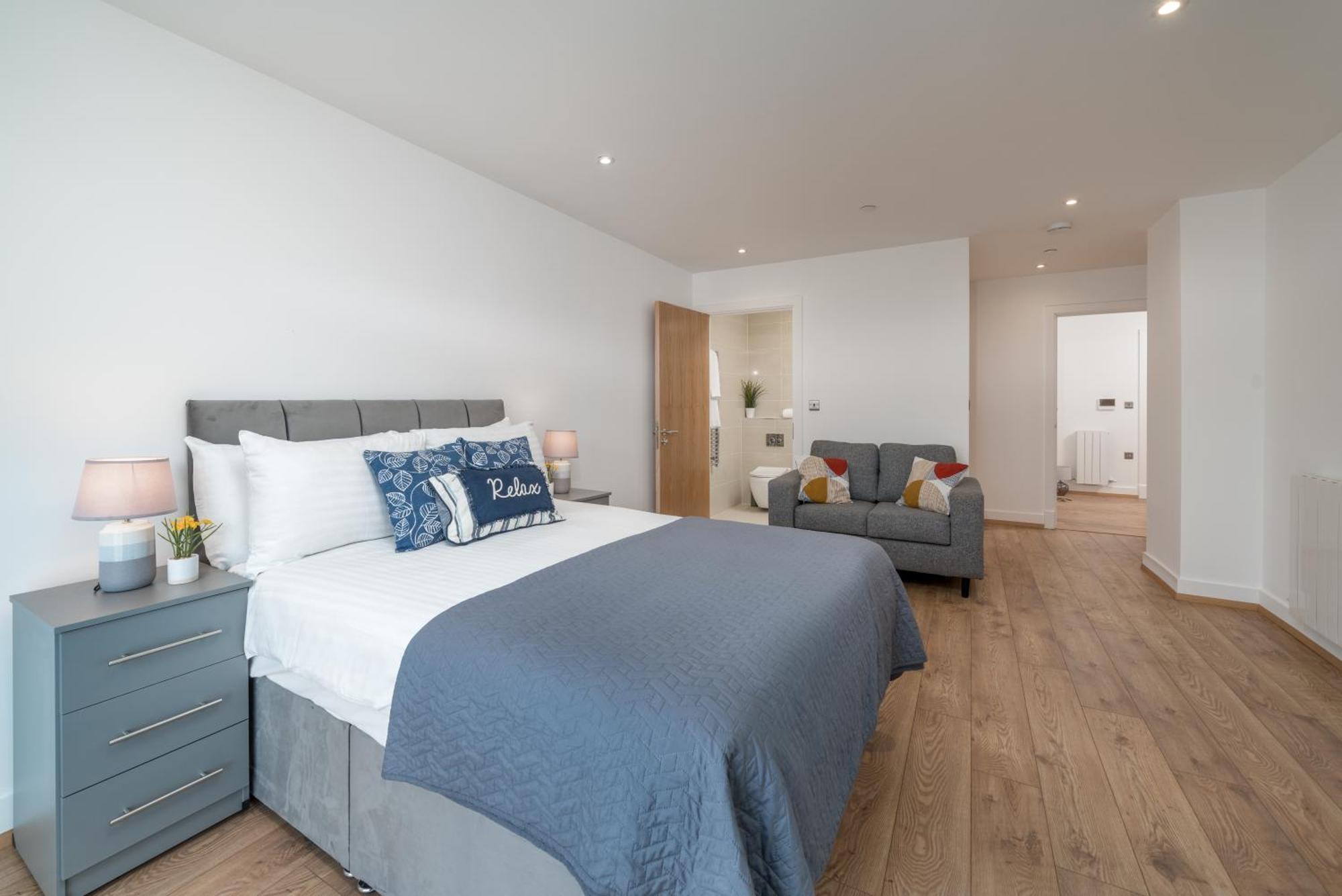 Skyvillion - London River Thames Top Floor Apartments By Woolwich Ferry, Mins To London Excel, O2 Arena , London City Airport With Parking Exteriér fotografie