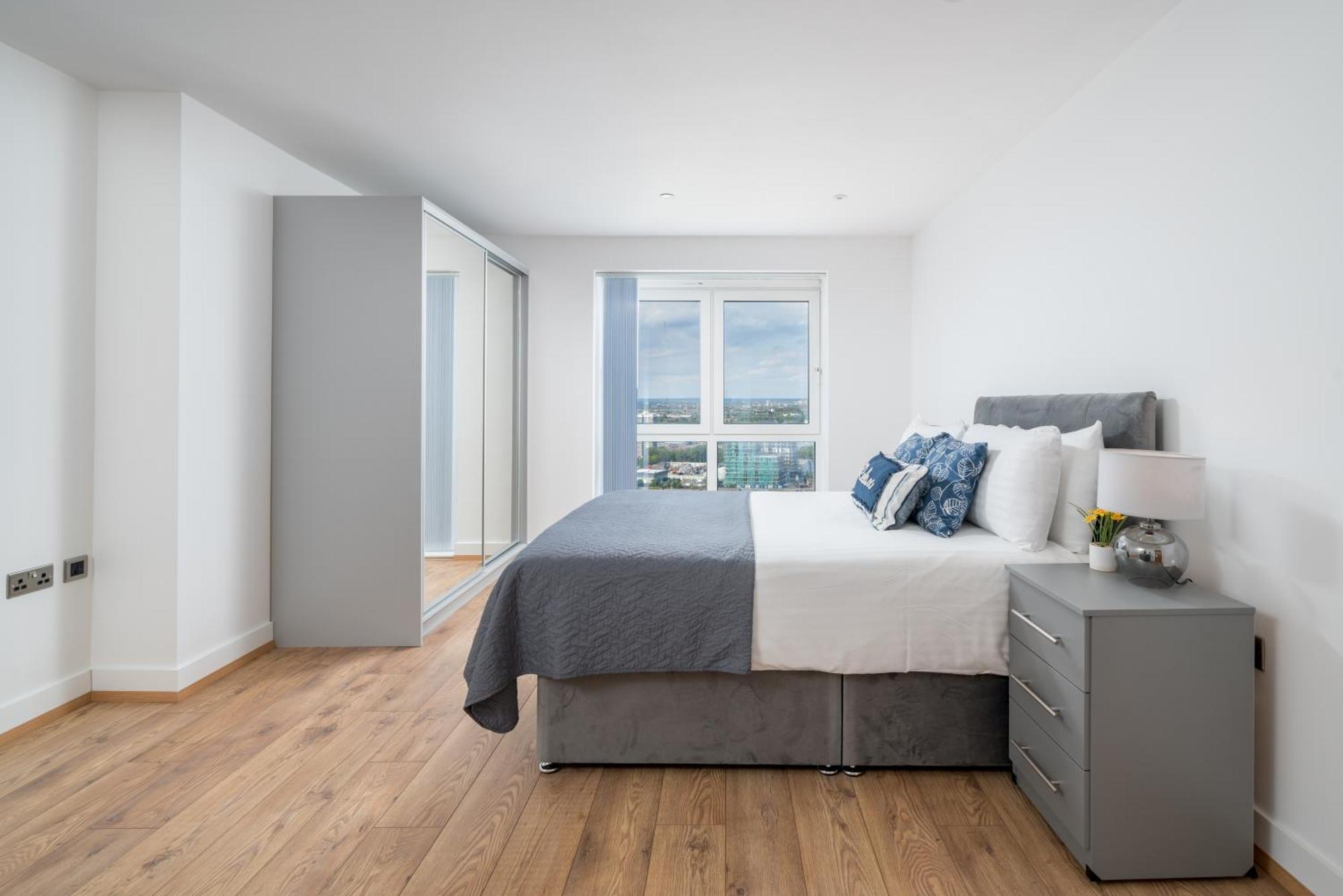 Skyvillion - London River Thames Top Floor Apartments By Woolwich Ferry, Mins To London Excel, O2 Arena , London City Airport With Parking Exteriér fotografie