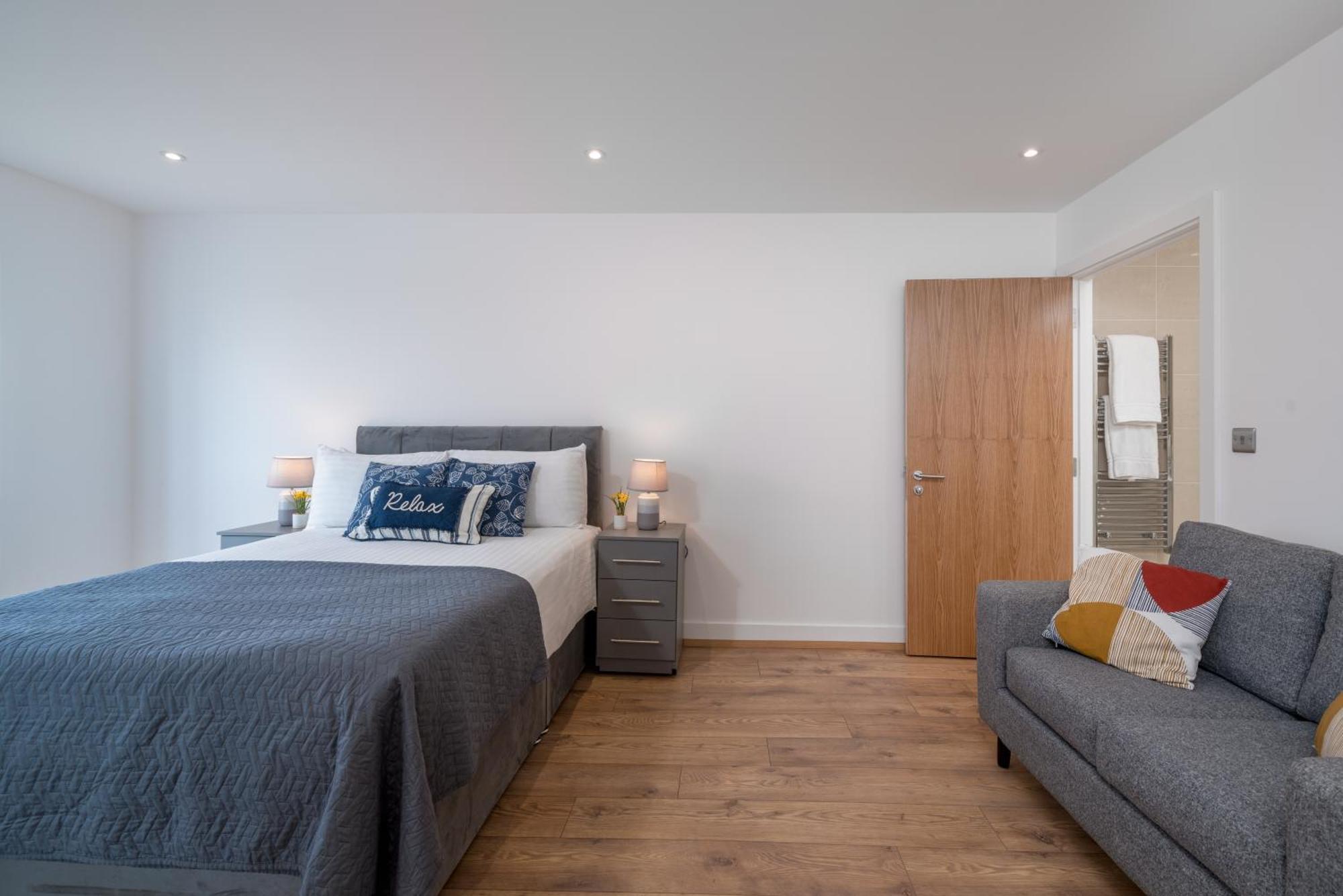 Skyvillion - London River Thames Top Floor Apartments By Woolwich Ferry, Mins To London Excel, O2 Arena , London City Airport With Parking Exteriér fotografie